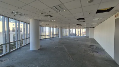102 Rivonia Road, Sandton has a 1398m² Office Space Available To Let (7)